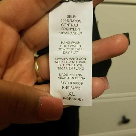 Blouse - Picture 2 of 2